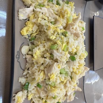 Dumpling World - Chicken fried rice - Chinese Near Me - Everett, Washington
