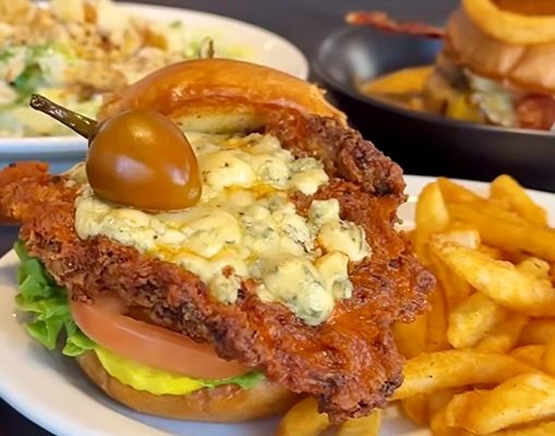 The DNVR Bar by null