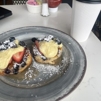 Pop's Espresso Bar - Blueberry muffin French Toast and large coffee - Cafes Near Me - New Rochelle, New York Pop's Espresso Bar - Blueberry muffin French Toast and large coffee - Cafes Near Me - New Rochelle, New York