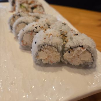 Kobe Sushi & Ramen - Crab Meat Cheese Roll (2 rolls for $15.50) - Ramen Near Me - Portland, Oregon