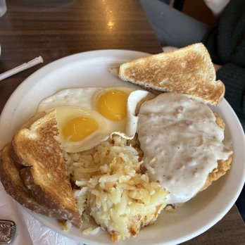 Suzie's Kitchen - Country fried steak and eggs - Breakfast & Brunch Near Me - Rosemount, Minnesota Suzie's Kitchen - Country fried steak and eggs - Breakfast & Brunch Near Me - Rosemount, Minnesota