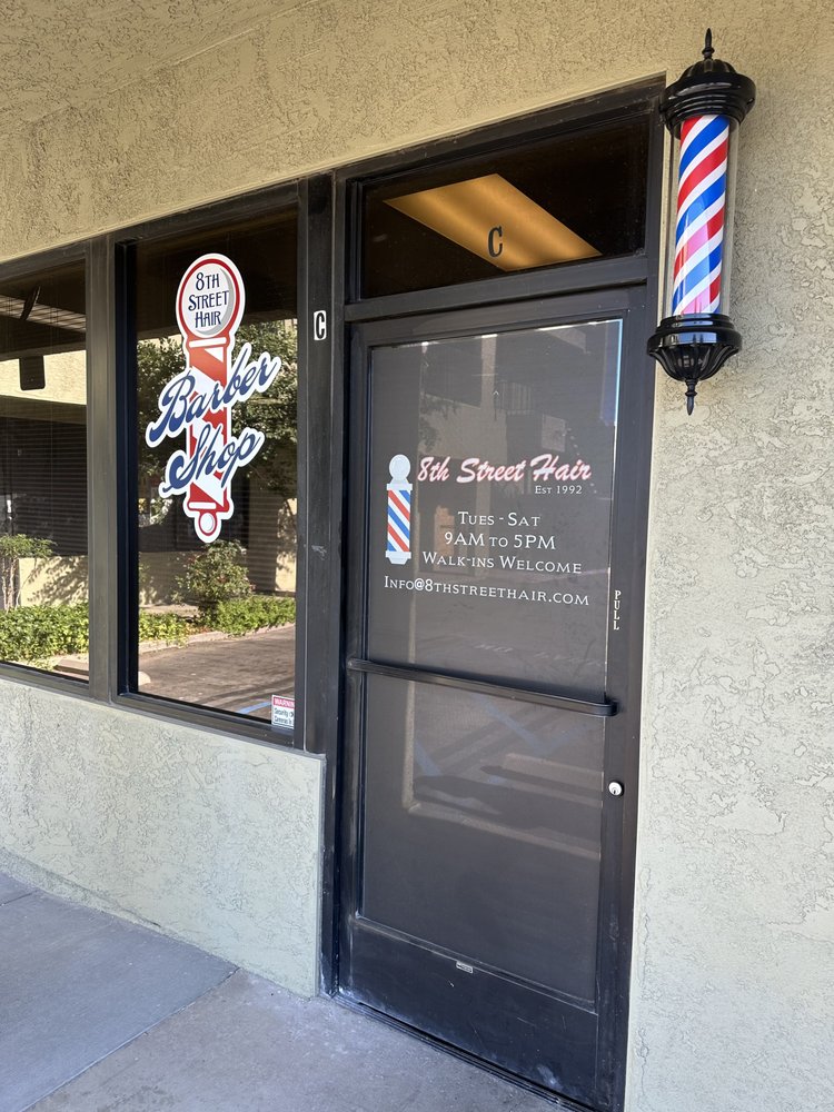 8th Street Hair Logo