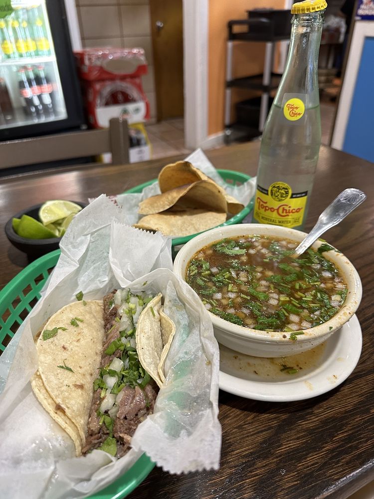 Birrieria El Chivo Tapatio