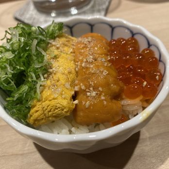 Roji - Urchin bowl - Sushi Bars Near Me - Cincinnati, Ohio