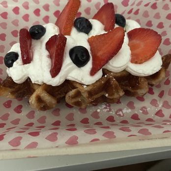 Kobing Dessert Studio - Mixed berry croiffle - Desserts Near Me - Citrus Heights, California