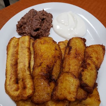 Esquina Salvadoreña - Plaintain combo with beans & cream - Salvadoran Near Me - Toronto, Ontario Esquina Salvadoreña - Plaintain combo with beans & cream - Salvadoran Near Me - Toronto, Ontario