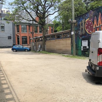 Homeslice - Back patio stretches out behind the main restaurant - Pizza Near Me - Chicago, Illinois