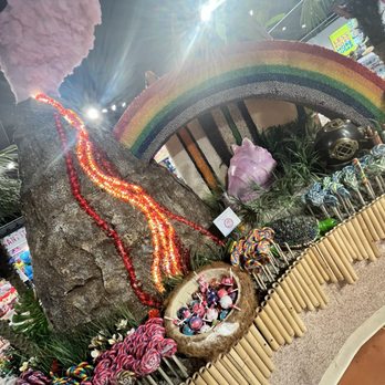 IT'SUGAR - Candy Stores Near Me - Honolulu, Hawaii