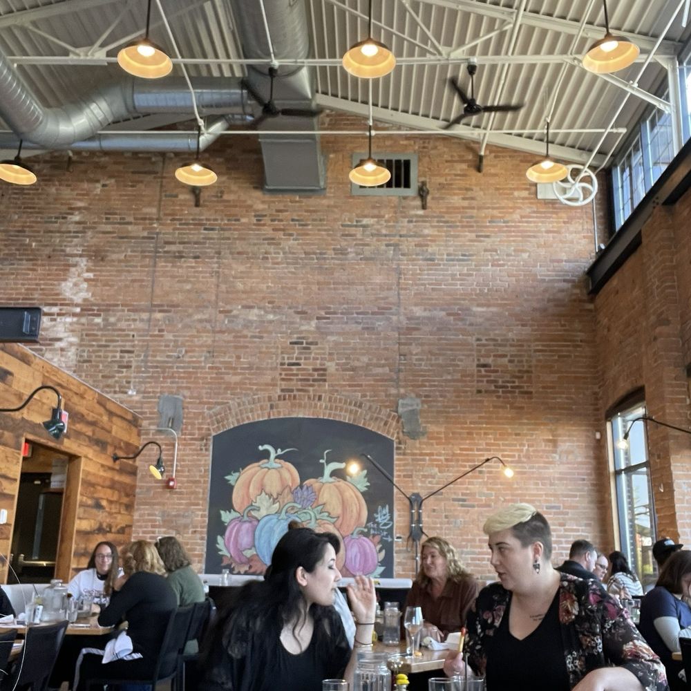 600 Kitchen & Bar - Inside - American Near Me - Kalamazoo, Michigan
