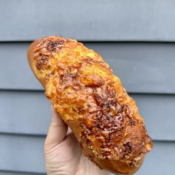 85°C Bakery Cafe-Orange - Garlic Cheese - Coffee & Tea Near Me - Orange, California