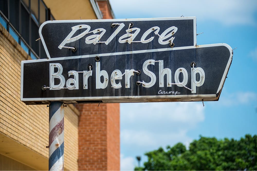 PALACE BARBER SHOP Updated October 2024 610 E Main St, Grand