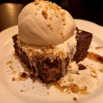 Armitage Alehouse - Sticky date cake - Pubs Near Me - Chicago, Illinois Armitage Alehouse - Sticky date cake - Pubs Near Me - Chicago, Illinois