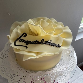 La Bonne Bouchee - Cream cake with white chocolate icing - Bakeries Near Me - Saint Louis, Missouri