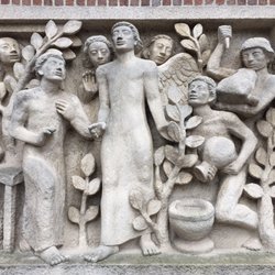 Svenska Gustafskyrkan - Stone carvings at the entrance