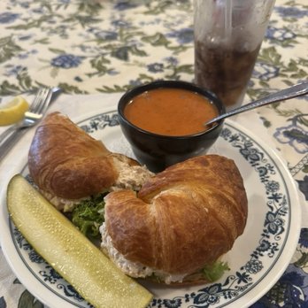 Brick Street Cafe - Chicken salad sandwich with tomato basil soup - Southern Near Me - Greenville, South Carolina Brick Street Cafe - Chicken salad sandwich with tomato basil soup - Southern Near Me - Greenville, South Carolina
