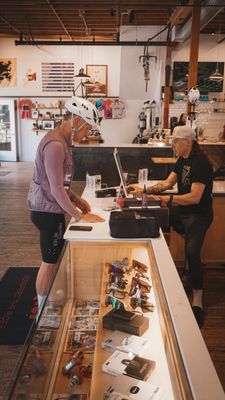 Métier Cycling & Cafe by null
