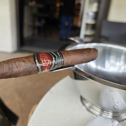 Churchill Cigar Lounge - Yummy Flor Cigars.