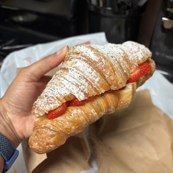 Y&H Buttery Bakery - Bakeries Near Me - Katy, Texas