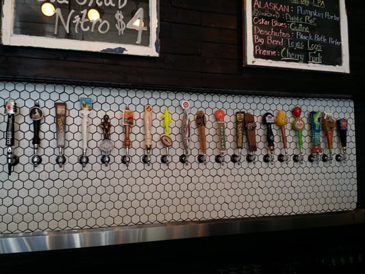 Craft and Social by null