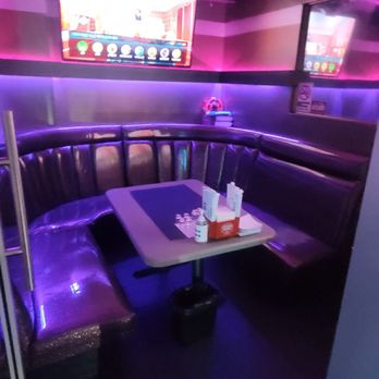 Rosen Karaoke - Another room, Nice - Karaoke Near Me - Los Angeles, California
