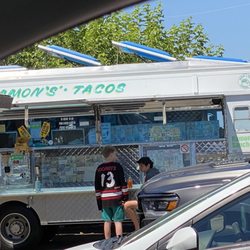 Ramon's Tacos - Kids waiting on the order.