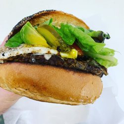 Dish Bistro - Veggie Hamburger