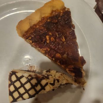 Meadows Restaurant - Pecan pie and a chocolate dessert - American Near Me - Kingsport, Tennessee