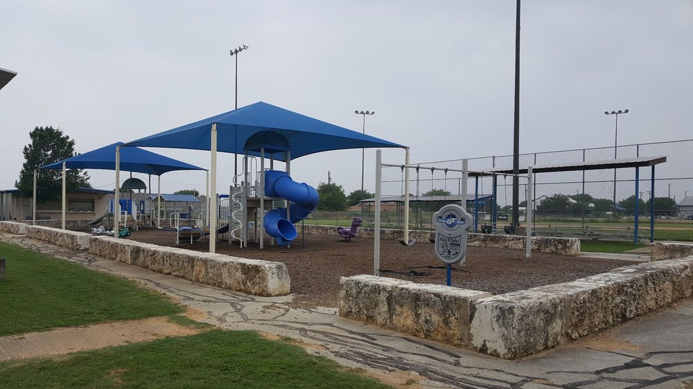 JARRELL MEMORIAL PARK Updated September 2024 16 Photos 1651 County Rd 305, Jarrell, Texas