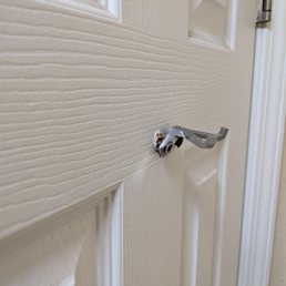 Idiotic placement of a mount on a hollow door Idiotic placement of a mount on a hollow door