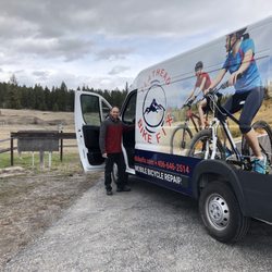 Flathead Bike Fix - Matt and his Bike Fix van