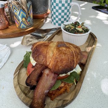 The Host Table And Tap - Bacon Me Crazy - Breakfast & Brunch Near Me - Fort Lauderdale, Florida The Host Table And Tap - Bacon Me Crazy - Breakfast & Brunch Near Me - Fort Lauderdale, Florida