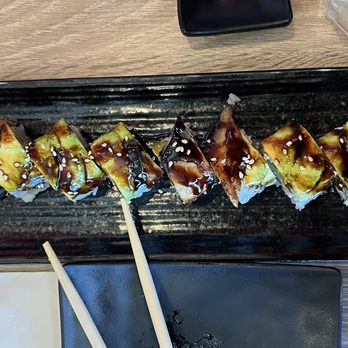 Neko Sushi - Eel tempura sushi - Ramen Near Me - Brentwood, California