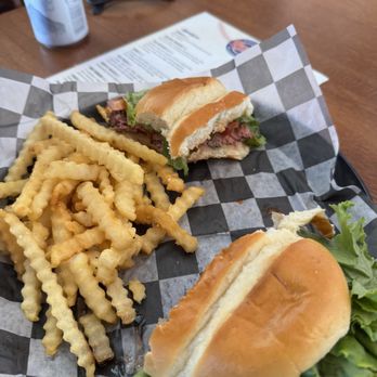 Bernie's Tap & Grill - Bars Near Me - Chicago, Illinois Bernie's Tap & Grill - Bars Near Me - Chicago, Illinois