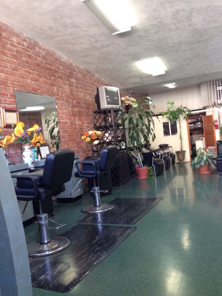 CURLY Q’S Updated October 2024 727 N A St, Oxnard, California Hair Salons Phone Number