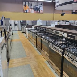 Electronic Express - Stoves, microwaves, fridges, and dishwashers on display at Electronic Express in Cleveland