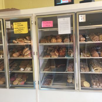 La Imperial Bakery - Lots to choose from! - Bakeries Near Me - Houston, Texas