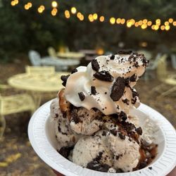 Inside Scoop Ice Cream - Oreo Sundae