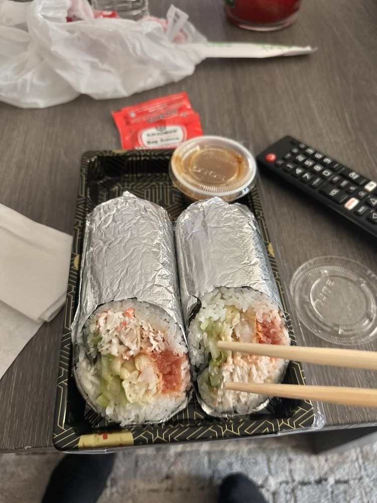 Food from Awi Sushi