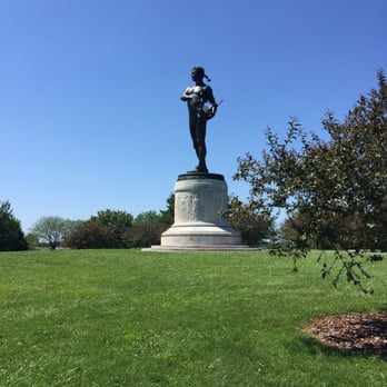 Fort McHenry - One of the statues onsite. - Landmarks & Historical Buildings Near Me - Baltimore, Maryland