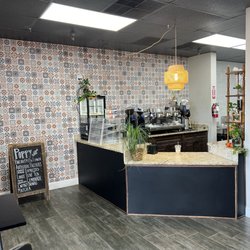 Poppy Coffee Lodi - Bar area