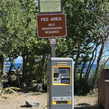 Kings Beach State Recreation Area - Pay $10 for the day or $3 per hour - Beaches Near Me - Kings Beach, California Kings Beach State Recreation Area - Pay $10 for the day or $3 per hour - Beaches Near Me - Kings Beach, California