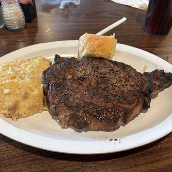 Leona General Store - 120z lots of steak   Potatoes and awesome bread! - Steakhouses Near Me - Leona, Texas