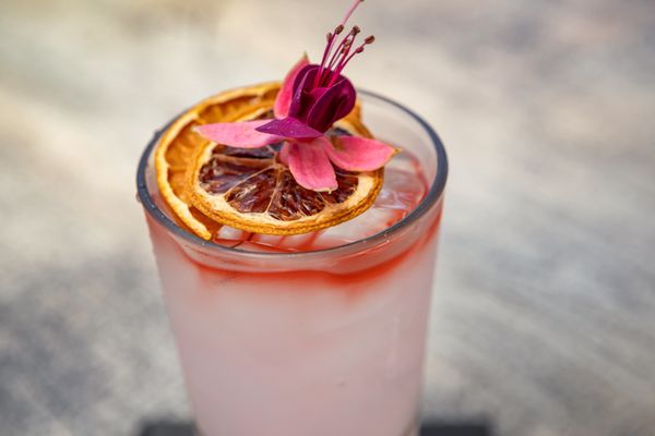 Mission Ave Bar and Grill by null
