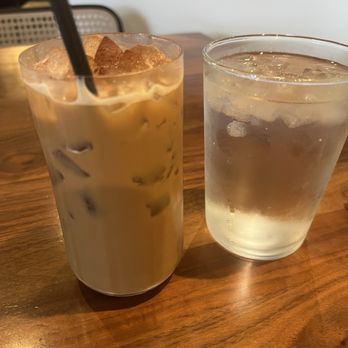 Unconventional Diner - Mocha Oat Milk Latte - Breakfast & Brunch Near Me - Washington, DC, District of Columbia Unconventional Diner - Mocha Oat Milk Latte - Breakfast & Brunch Near Me - Washington, DC, District of Columbia