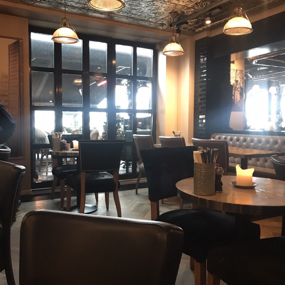 Albert Bistro - Cozy space - Breakfast & Brunch Near Me - Oslo, 03 Albert Bistro - Cozy space - Breakfast & Brunch Near Me - Oslo, 03
