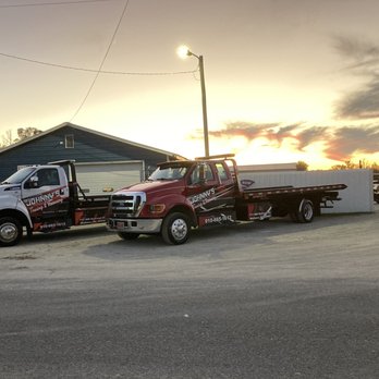Johnnys Towing and Recovery - 24 HR Towing and Recovery - Towing Near Me - Wallace, North Carolina Johnnys Towing and Recovery - 24 HR Towing and Recovery - Towing Near Me - Wallace, North Carolina