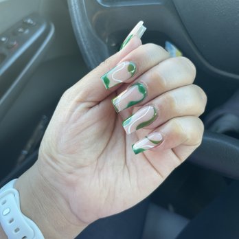 Raizun Nail Spa - Nail Salons Near Me - Fairfax, Virginia Raizun Nail Spa - Nail Salons Near Me - Fairfax, Virginia