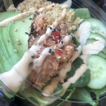 Yuzu Sushi - a close up of a bowl of food - Sushi Bars Near Me - Vaudreuil-Dorion, Quebec Yuzu Sushi - a close up of a bowl of food - Sushi Bars Near Me - Vaudreuil-Dorion, Quebec