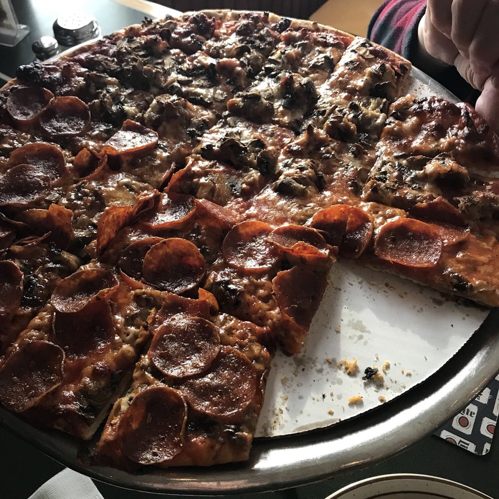 THE BEST 10 Pizza Places near Gurnee, IL 60031 Last Updated August