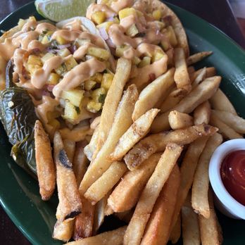 Demetris Woodstone Taverna - Mediterranean Near Me - Edmonds, Washington